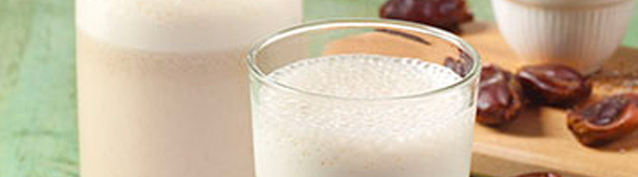 ALMOND-PECAN BEVERAGE WITH DATES AND HONEY